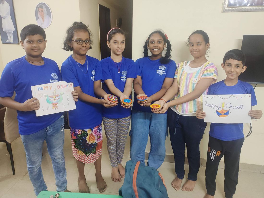 Students showing their art and craft work
